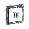 NiloéStep USB töltőaljzat C+C 3000mA/ 5V süllyesztett fehér IP40 LEGRAND - 863139