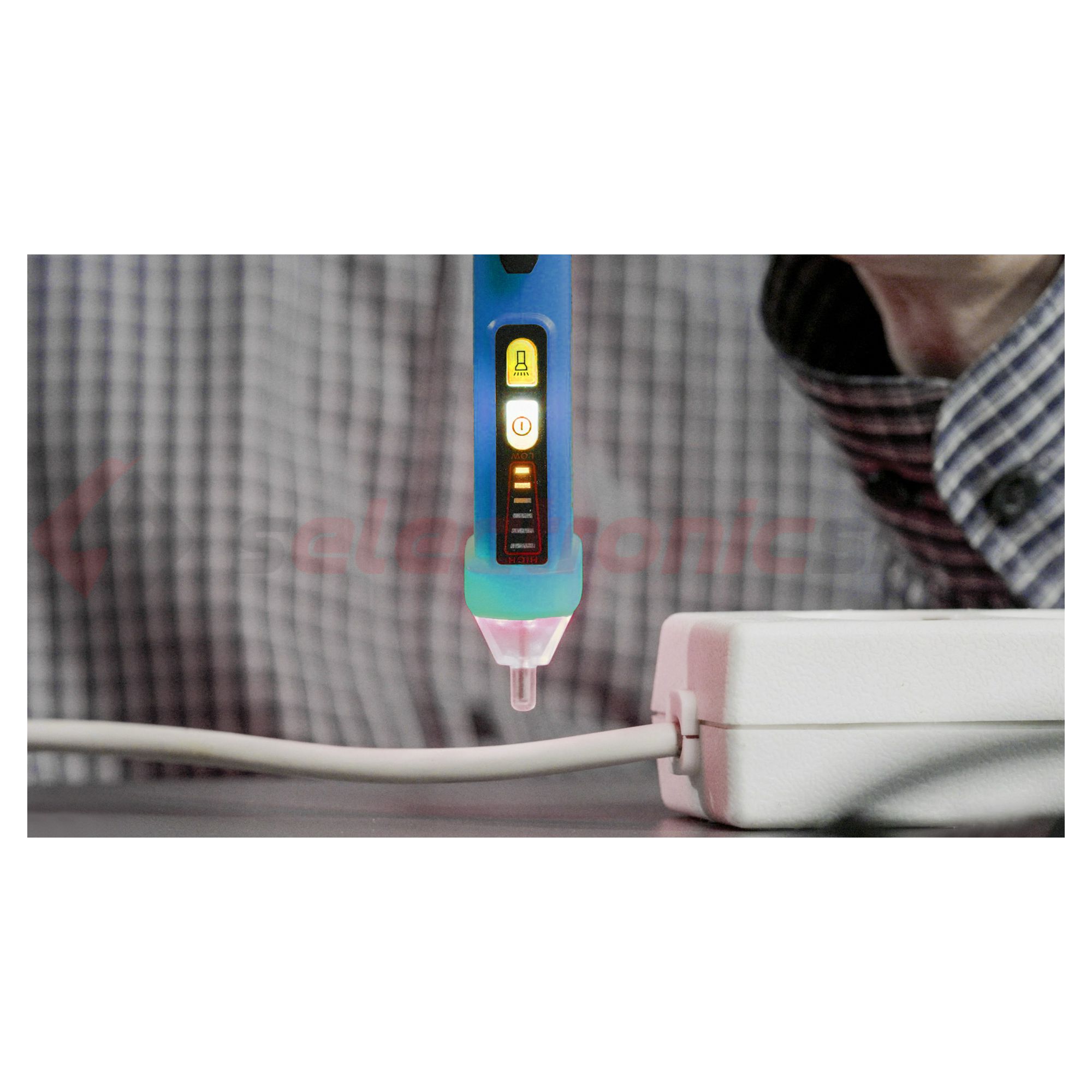 Feszültség teszter érintésmentes 12-1000VAC elemes fény+hangjelzés Pancontrol - VOLTFINDER