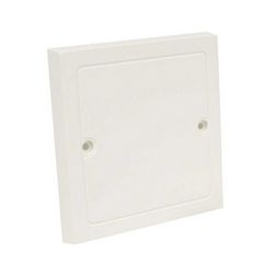 Csatornadoboz-fedél  LK 80/- és LK 80X28/1-hez négyzetes csavaros fehér műanyag 82mmx VLK KOPOS - VLK 80_HB