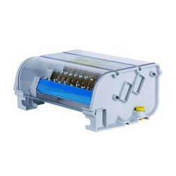 Elosztóblokk 160A 8x16+2x25+2x35+1x150mm2 4P csavaros kalapsínre BD160134 Pollmann - 2021113