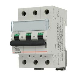 Kismegszakító 3P 32A C-jelleg 400V AC 6kA/60898 TX3 LEGRAND - 403548