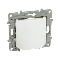 Niloé kábelkivezető IP20 fehér LEGRAND - 764546