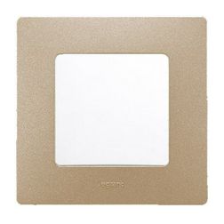 Niloé keret 1-es pezsgő vízszintes és függőleges műanyag LEGRAND - 397061