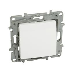 Niloé N106 nyomó betét 1- billentyűs 1v fehér IP20 süllyesztett dmax. műanyag LEGRAND - 764507