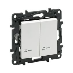 NiloéStep 106+6 kettős váltókapcsoló +jelzőfény betét közp. fedéllel fehér süllyesztett LEGRAND - 863118