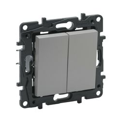 NiloéStep N101/2 kettős nyomó betét közp. fedéllel 2- billentyűs 2z alumínium IP00 LEGRAND - 863312