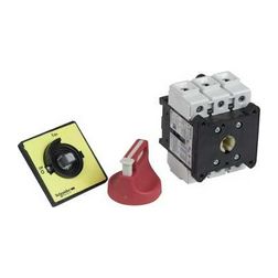 Szakaszoló fő- és vészkapcsoló 63A 0-690V 3P 18.5kW/400VAC-3 beépíthető TeSys Vario VC Schneider - VCF3