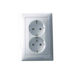 Valena 162/2 dugalj földelt központi fedlap fehér IP20 süllyesztett csavaros LEGRAND - 774400