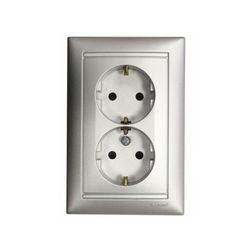 Valena 162/2 dugalj földelt központi fedlap gyerekzárral alumínium IP20 süllyesztett LEGRAND - 770127