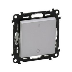 ValenaLife 102 2P kapcsoló betét közp. fedéllel alumínium süllyesztett csavaros IP20 LEGRAND - 752302