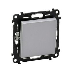 ValenaLife N106 nyomó betét közp. fedéllel 1- billentyűs 1v alumínium IP20 műanyag LEGRAND - 752311